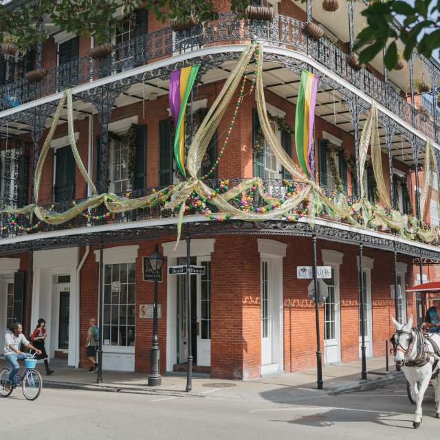 Unique Guest Book Ideas for Your New Orleans Destination Wedding