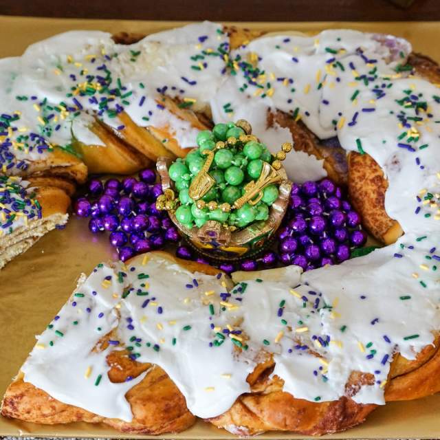 Manny Randazzo’s King Cake