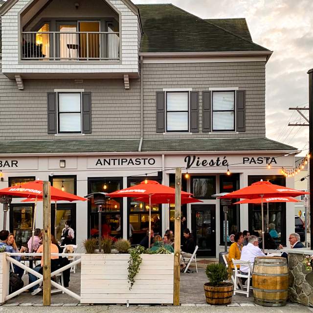 Waterfront Restaurants In Newport Dock-to-table Dining