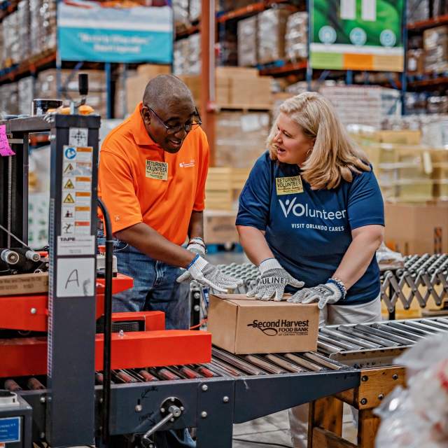 Visit Orlando and OCCC joint volunteer opportunity at Second Harvest Food Bank