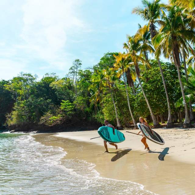 Stand up paddle at Boca Chica, Gamez Island, Gulf of Chiriqui, Panamá