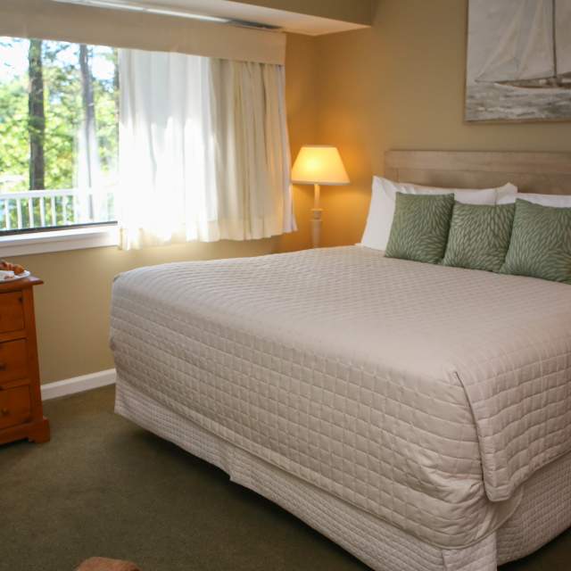 Find overnight hotel deals and offers in the Pocono Mountains