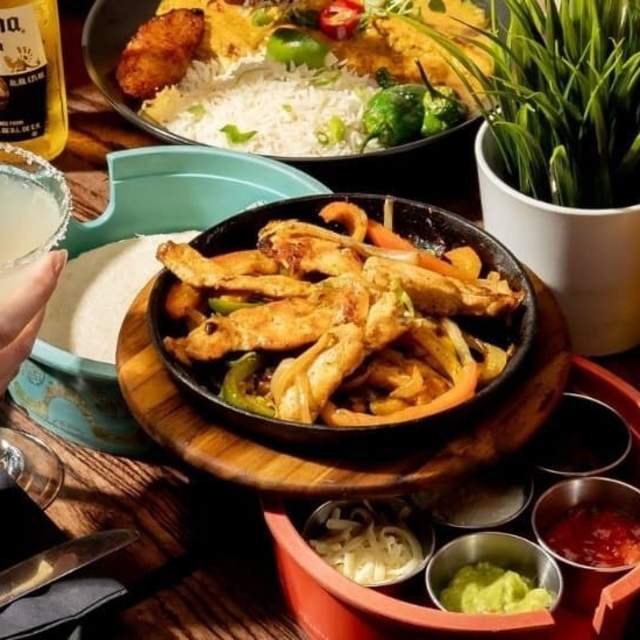 Food-Restaurant-Las-Iguanas