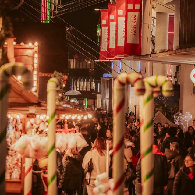 Southampton Christmas Market crowds
