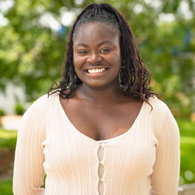 Jauhna Smith Headshot