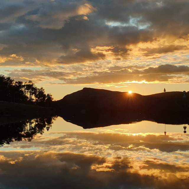 Solnedgang på Knaben