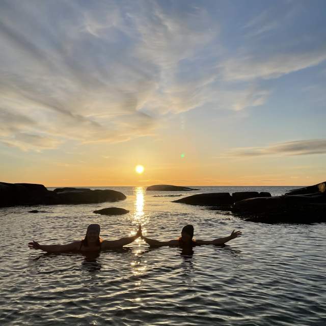 Vinterbading i skjærgården i Lillesand