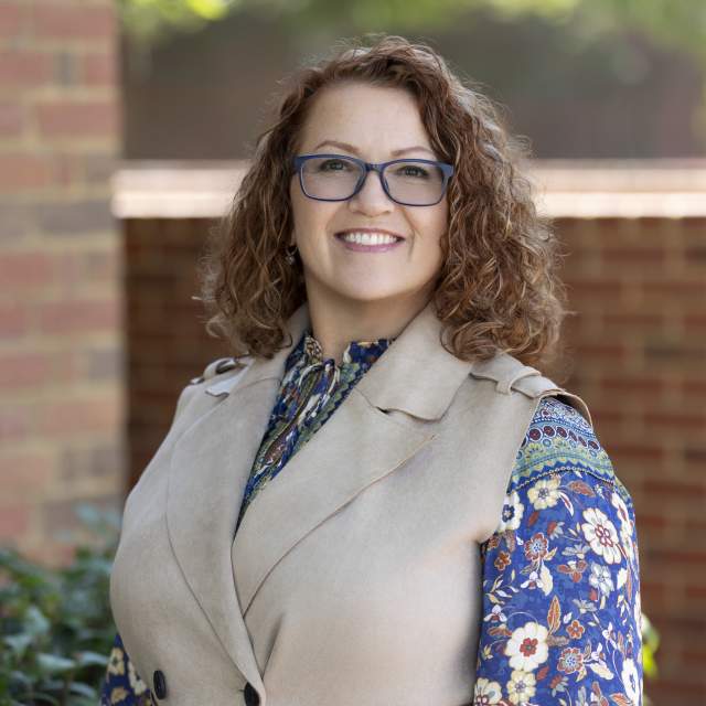 Hetti Campana Headshot