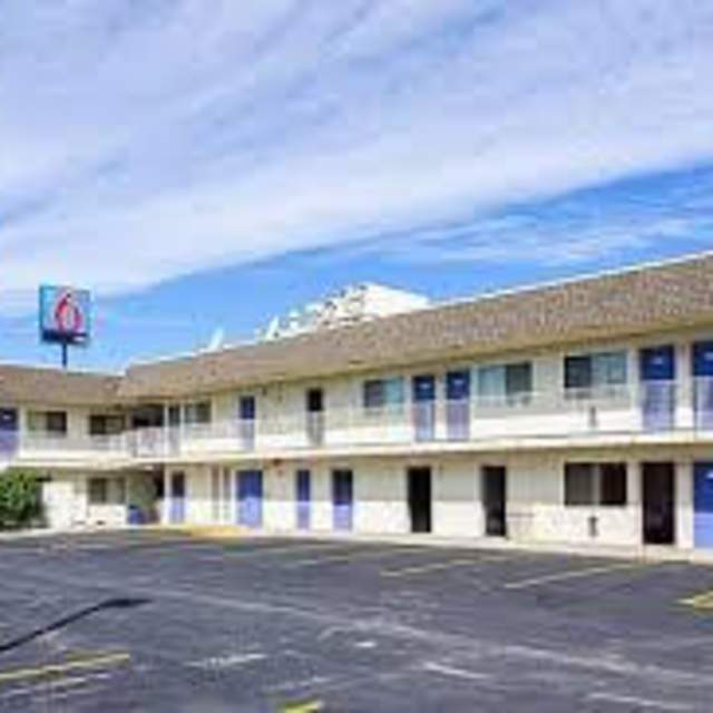 Motel 6