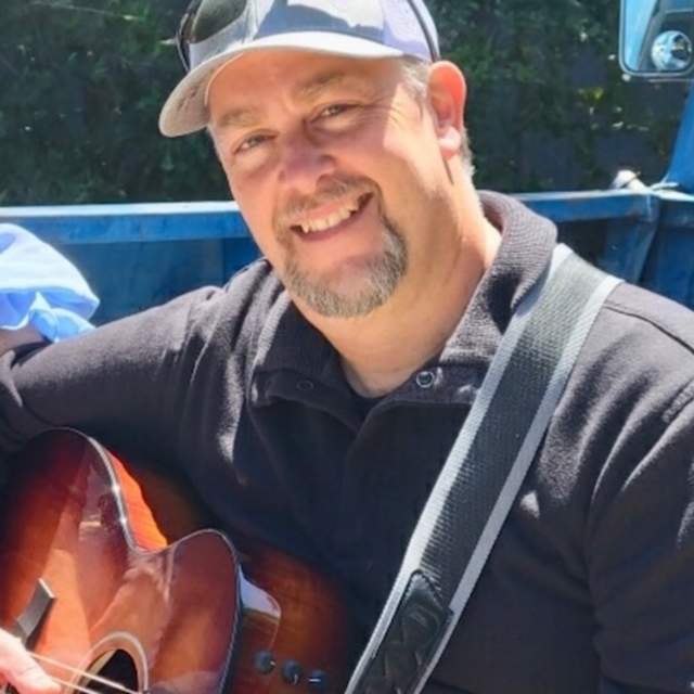 Cottage Creek presents live music by Jeff Jaegar