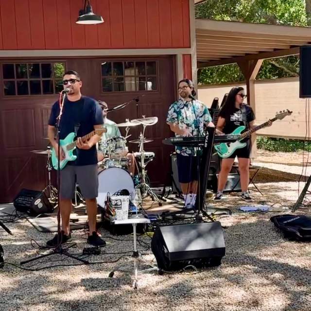 Cottage Creek presents Live Music by the Shawn Yannez Band
