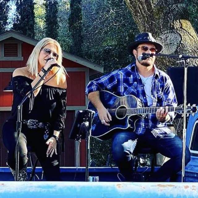 Cottage Creek presents live music by Brooke & Emil