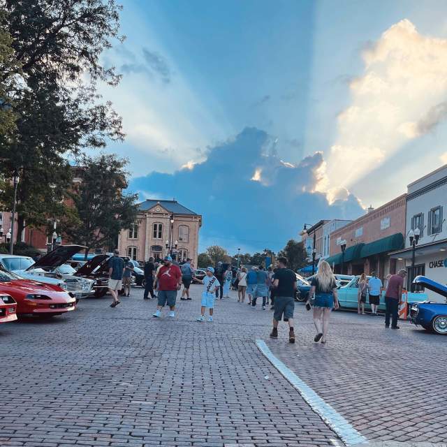 Hot August Night Benefit Car Show