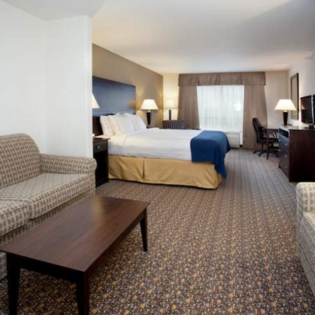 Holiday Inn Express & Suites Lander WY