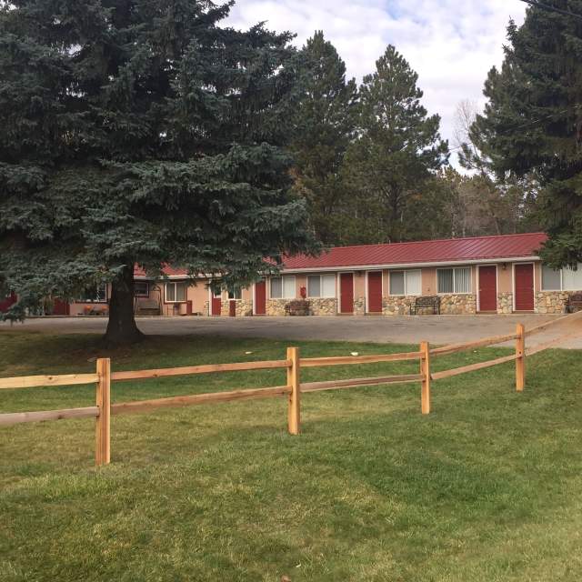 Story Pines Inn