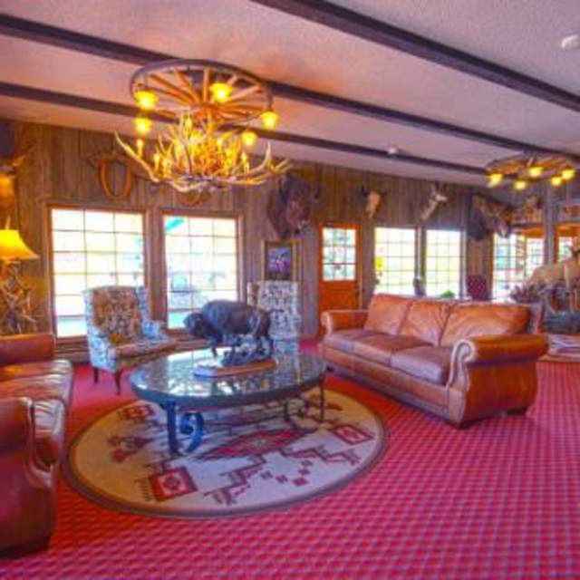 Virginian Lodge