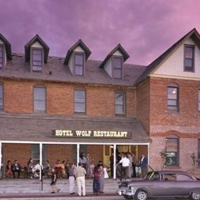 Hotel Wolf and Restaurant