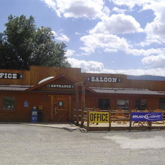 Yellowstone Valley Inn & RV Park