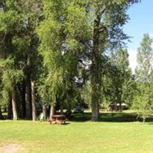 Foothills Motel & Campground