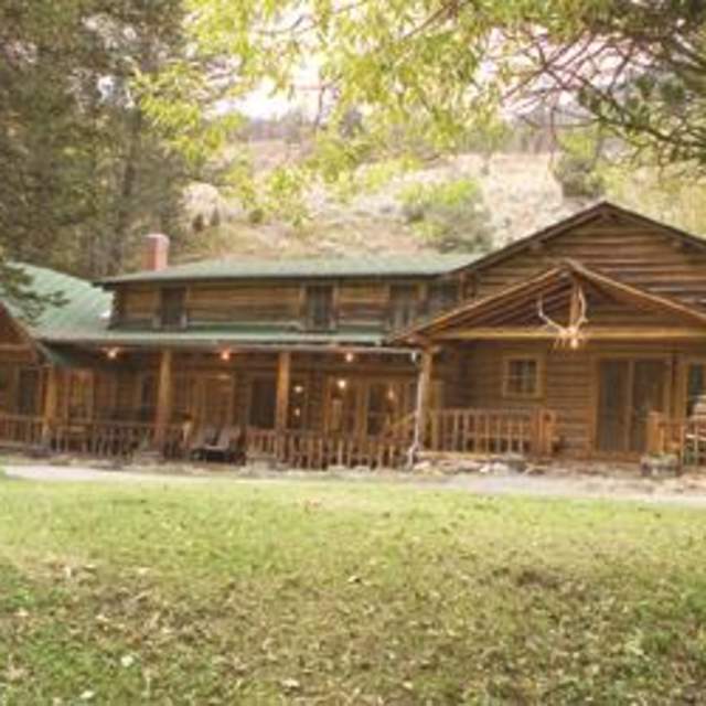 Shoshone Lodge & Guest Ranch