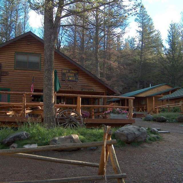 Creekside Lodge at Yellowstone