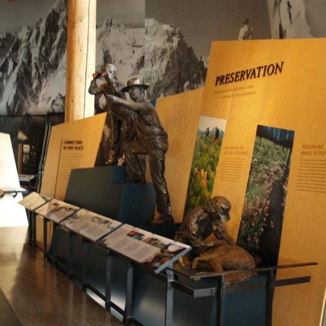 Craig Thomas Discovery & Visitor Center