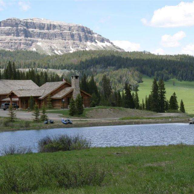 Brooks Lake Lodge