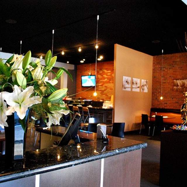 Mizu Sushi Japanese and Vietnamese Cuisine