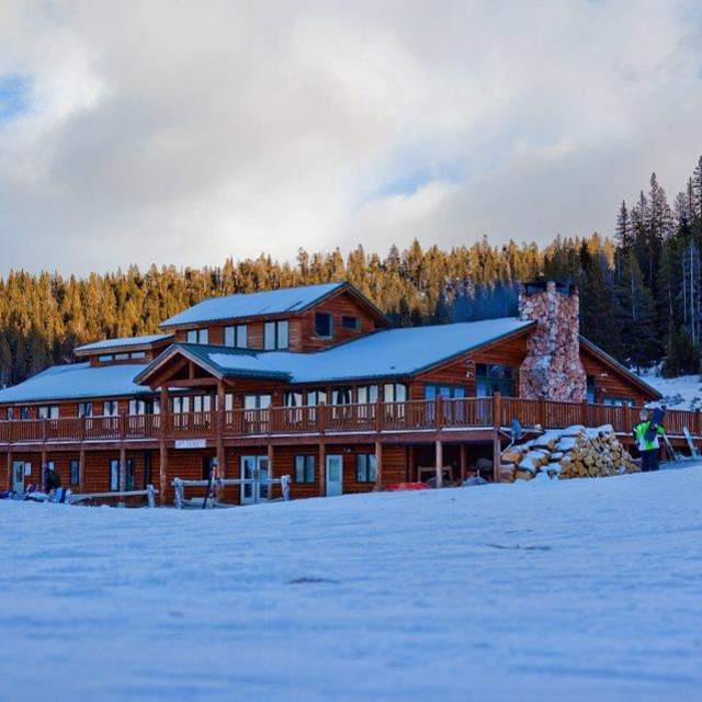 Meadowlark Ski Lodge