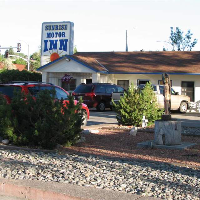 Sunrise Motor Inn