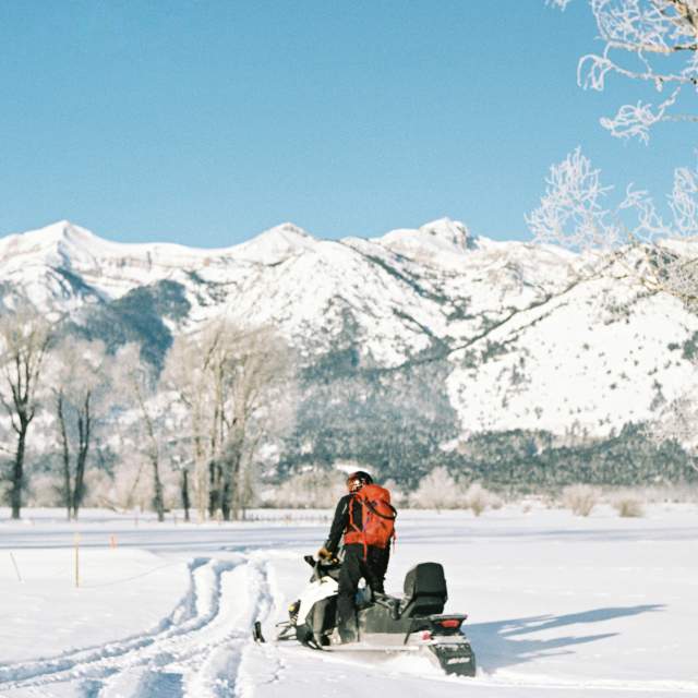Togwotee Snowmobile Adventures