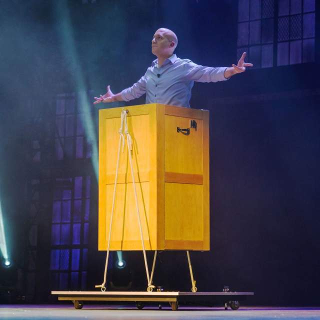 Bill Blagg-Family Magic