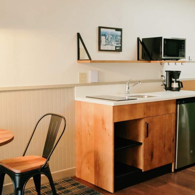 White Pine Adventure Inn
