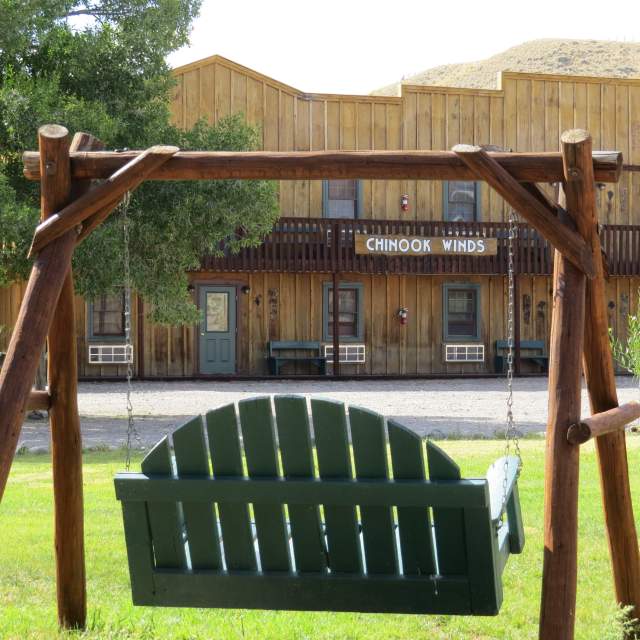 Chinook Winds Motel