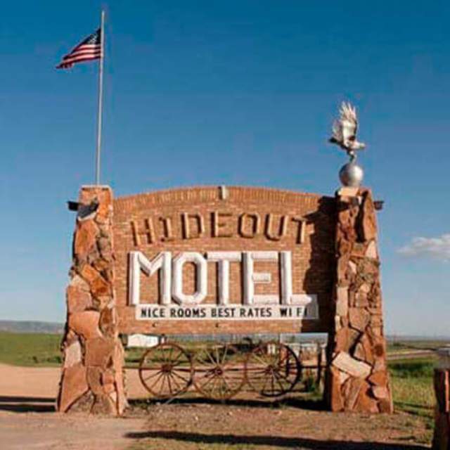 Hideout Motel