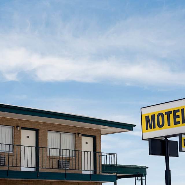 Motel 8