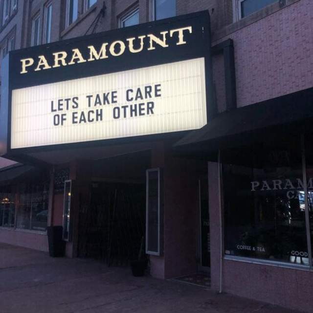 Paramount Cafe