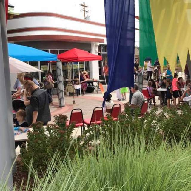 Plaza Diane Community Center of the Arts