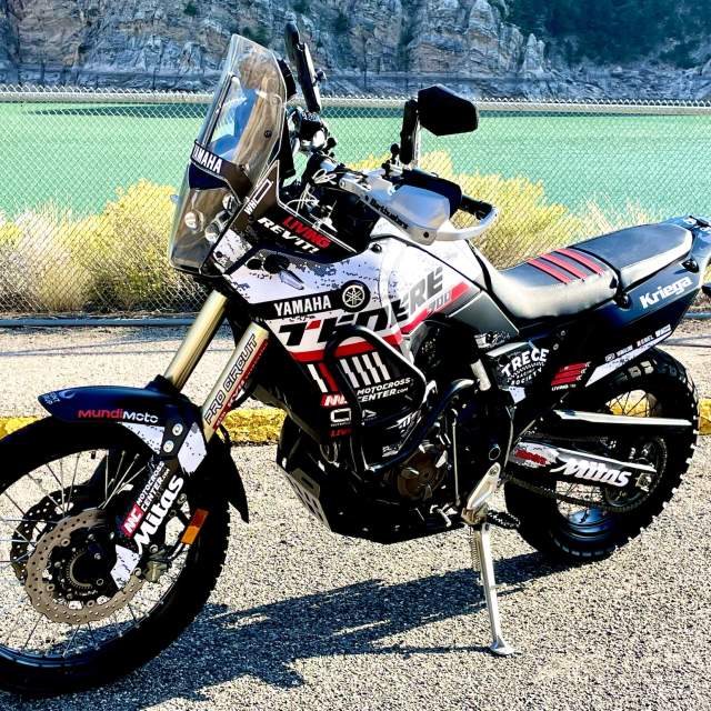 YELLOWSTONE ADVENTURE MOTO