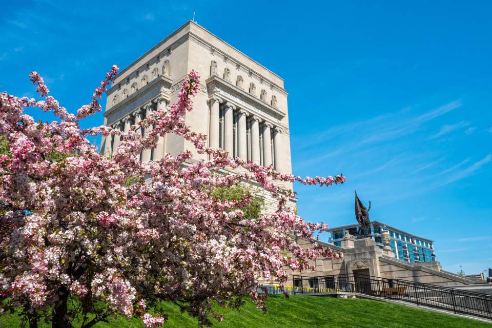 Indy history attractions like the Indiana War Memorial have special accommodations for visitors