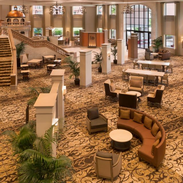 Caribe Royale All-Suite Hotel & Convention Center lobby