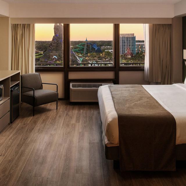 Avanti Palms Resort and Conference Center guestroom