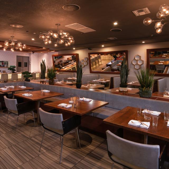 Kabooki Sushi - Sand Lake interior