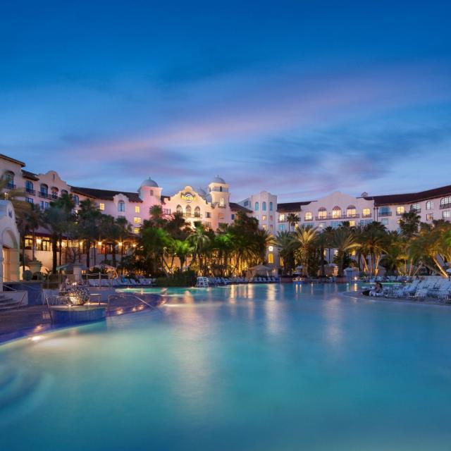 Hard Rock Hote®l at Universal Orlando™ pool at night