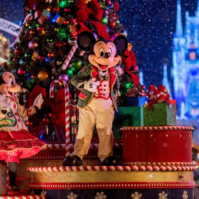 The enchanting holiday parade during Mickey's Very Merry Christmas Party at Magic Kingdom Park transforms Main Street, U.S.A. Santa Claus, gingerbread men, elves, reindeer, toy soldiers and other friends from the North Pole join Mickey Mouse and his pals. Anna, Elsa, Kristoff and Olaf from "Frozen" join in the fun. (Kent Phillips, photographer)