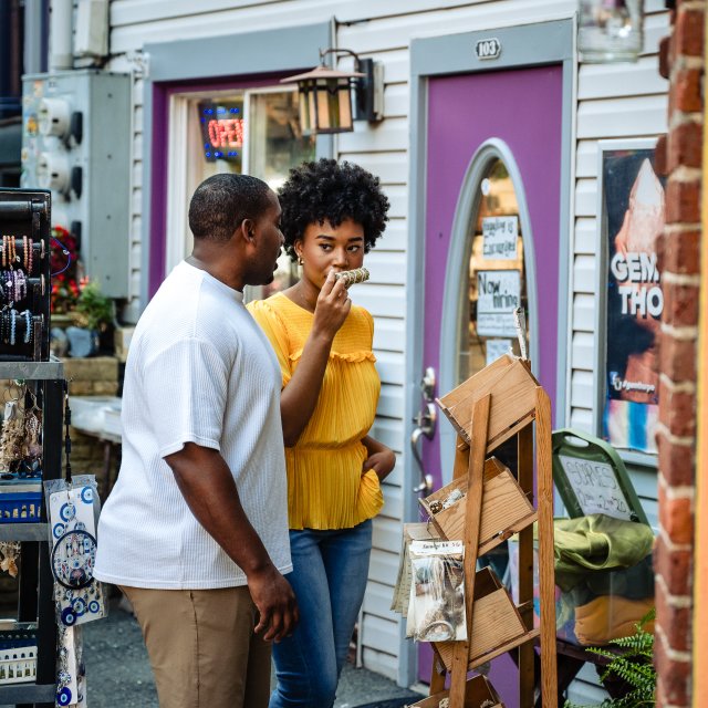 A couple shopping at a store in downtown Jim Thorpe PA