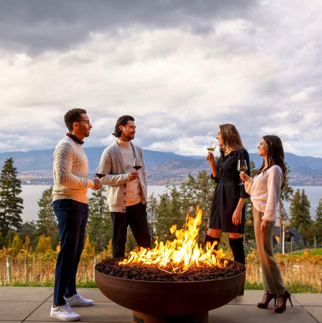 Group_Wine_Tasting_on_Patio_at_CedarCreek_Estate_Winery_Med_
