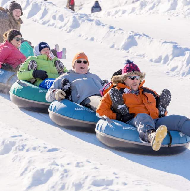 Snowtubing Sylvan Hill