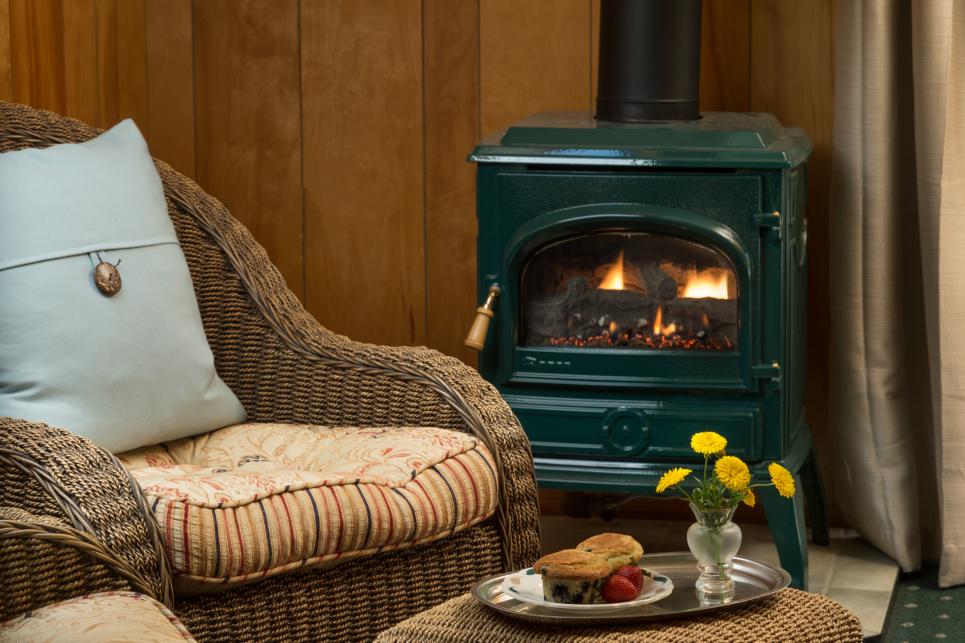 Eagle Rock Lodge Owl Room