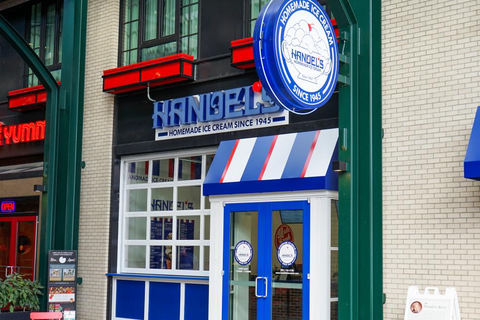 Handel's Ice Cream shop in the Market Alley